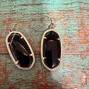 Black oval Kendra Scott